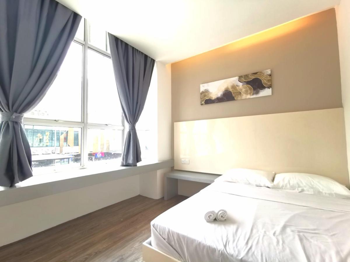 Maco Inn Austin Heights @Johor Bahru Exteriör bild